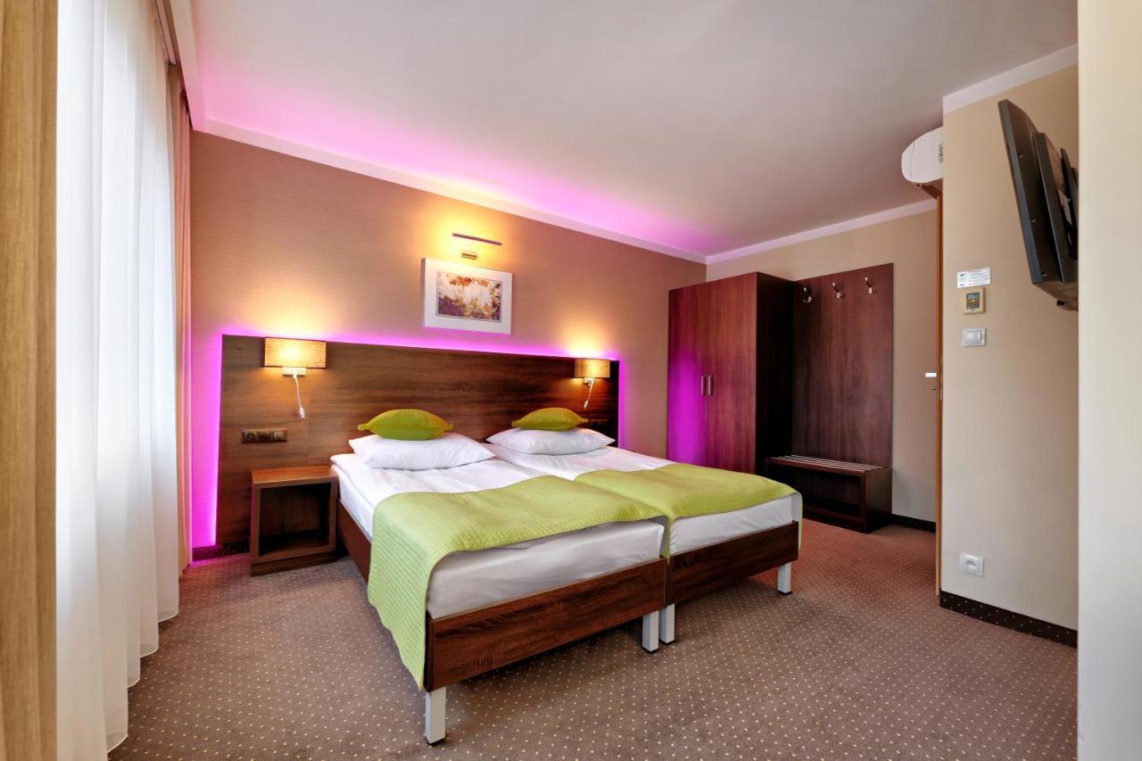 Hotel Lesny Μπιάλιστοκ Εξωτερικό φωτογραφία